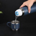 TERMOS turystyczny z kubkiem, szczelny, stal nierdzewna granatowy 500ml BD65GRAN - obrazek 3