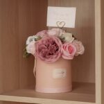 Flower box, bukiet zapachowych kwiatów mydlanych w pudełku 21х22cm BUK10R - obrazek 2