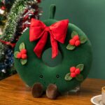 Poduszka w kształcie Świątecznej Girlandy Wieniec, piękna welurowa 45 cm PDS18 - obrazek 3